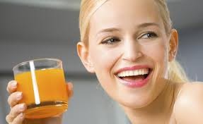 Zumo de cítricos y agua, bebida idónea para deportistas